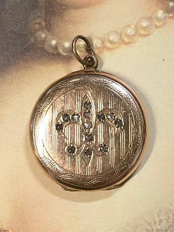 Victorian Fleur de Lis Locket Gold Plates - image 1