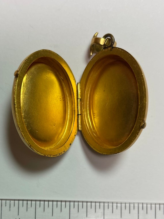 Large 18k Gold Plated Oval Locket - image 4