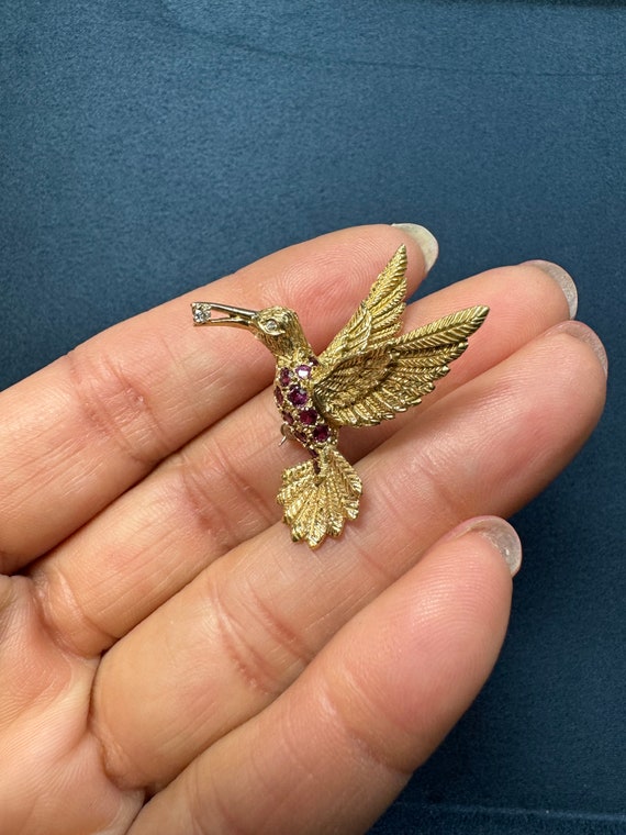 18k Gold Hummingbird Brooch with Diamonds and Rub… - image 3