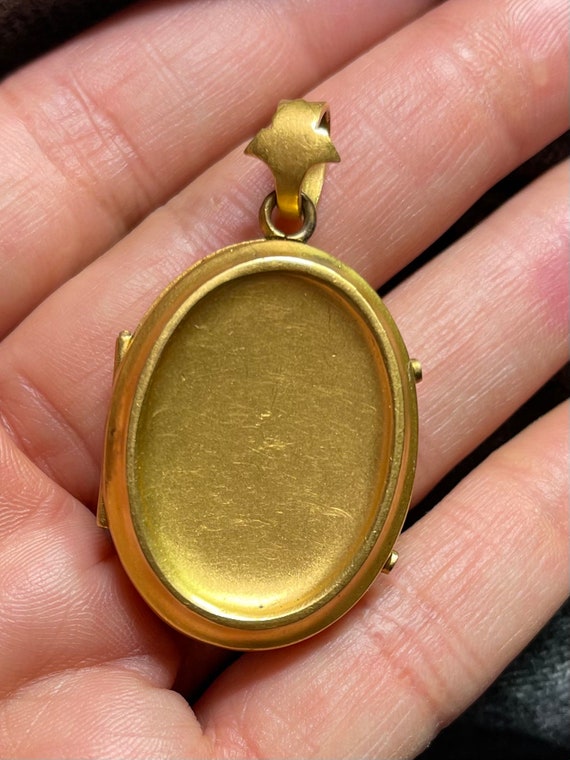 Large 18k Gold Plated Oval Locket - image 5