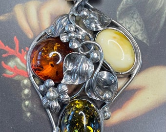 Baltic Amber Sterling Silver Flora Pendant