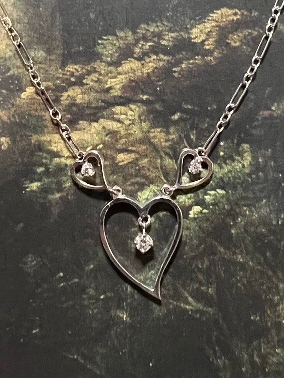 Witch's heart pendant discount