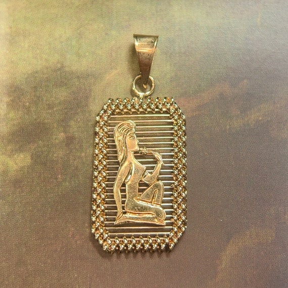 Vintage 14k Gold Virgo Zodiac Charm Pendant - image 1