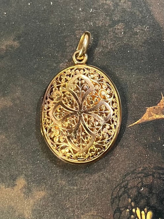 Antique French Belle Epoque 18k Locket