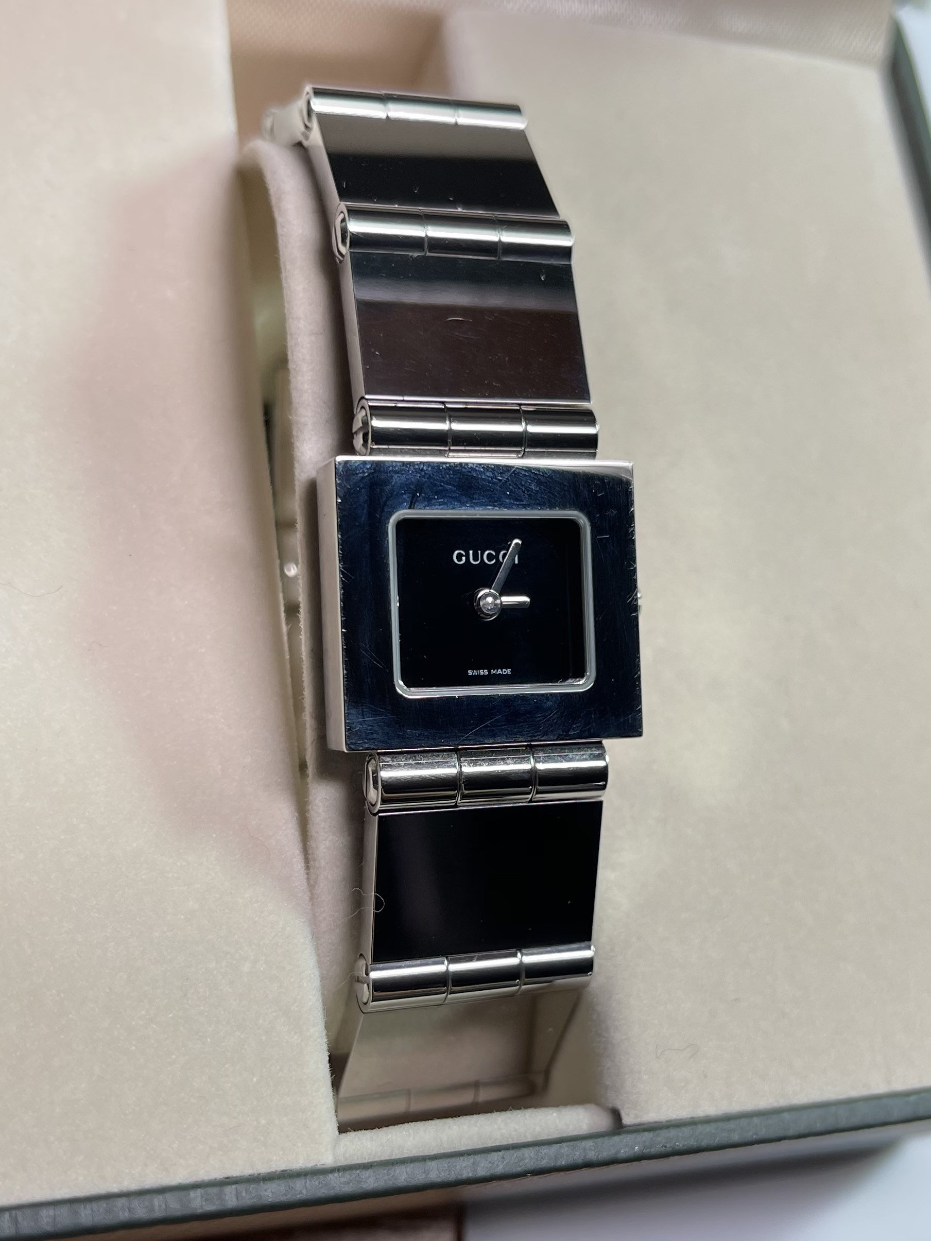 Gucci 600L Like New Watch