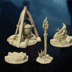 Puede incluir: Un conjunto de cuatro piezas de juego de mesa en miniatura, que incluyen un caldero colgado sobre un fuego, una antorcha y dos fogatas separadas. Las piezas están hechas de plástico marrón claro y están diseñadas para usarse en juegos de rol de mesa.