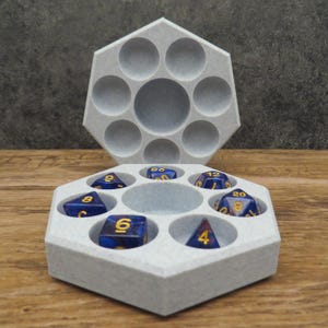 Hero and Dice Box - Magnetic Closure - 3D Printed - Customizable RPG Dice Holder - Perfect Gift for Dungeon Masters and RPG Fans