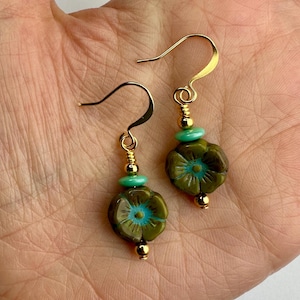Dainty Olive Green Daisies with Turquoise + Gold Dangle Earrings | Green Glass Retro Flowers Beads, Boho Earrings, Gold Tone Finishes