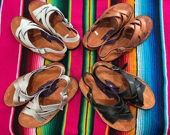 Handgemaakte leren huarache-sandalen met enkelgesp