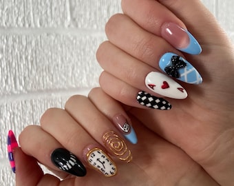 Alice im Wunderland künstliche Fingernägel zum Aufkleben, 3D-Nagelkunst, Halloween-Nägel