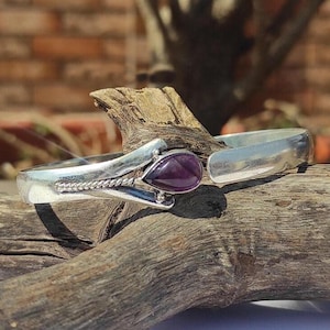 Amethyst Cuff Bracelet – Sterling Silver Gemstone Bracelet – Handmade Boho Jewelry – Spiritual Gift for Her – Purple Crystal Bangle , SIlver