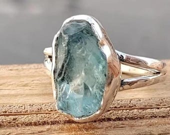 Raw Aquamarine Ring, 925 Silver Ring , Statement Ring , Unique Ring ,Women&#39;s Ring ,Natural Raw Aquamarine ,Handmade Gemstone Ring , Bohemian