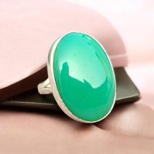Lovely Elegant Oval Bright Green Chrysoprase Sterling Silver Ring ,Chrysoprase Ring, Boho, Green Gemstone Ring, Gifts for Her, Handmade Ring