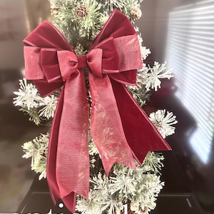 Kerstboomstrik, rode en gouden strik, rood kerstdecor, bordeauxrode strik