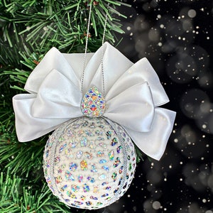 White iridescent Christmas bauble, White tree decoration, white holiday decor, white bow iridescent tree ornament, white holiday decor
