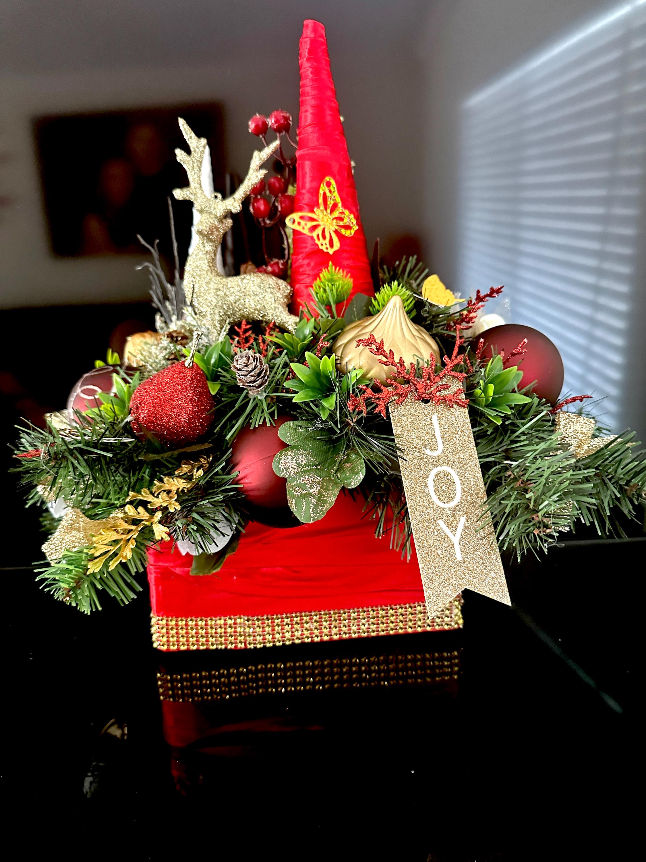 Christmas Centerpiece, Red and Gold Holiday Decor, Winter Table Decor - Etsy, image size:2250x3000