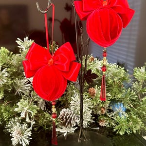 Red Christmas bauble, tree decoration, long tree ornament, X-mas decor