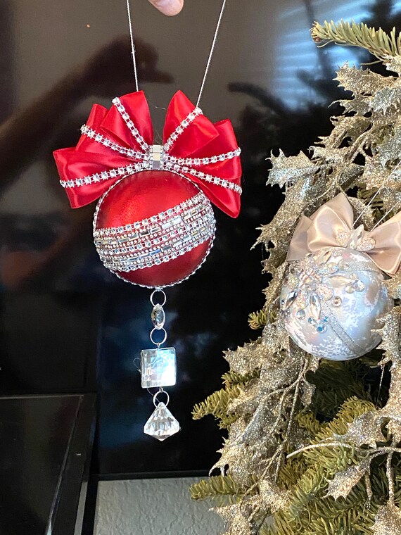 Red and outlet silver christmas baubles
