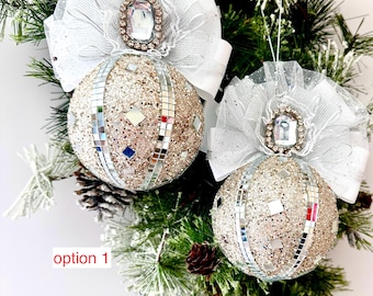 A set of 2 baubles, Christmas gift, tree decoration, Christmas decor