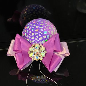 Lavender  Christmas bauble, elegant  purple tree ornament, Christmas purple decoration, ball with bow, tree bauble