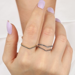 Solid 14K Gold V-Shape Black Zircon Diamond Ring, Stackable Band