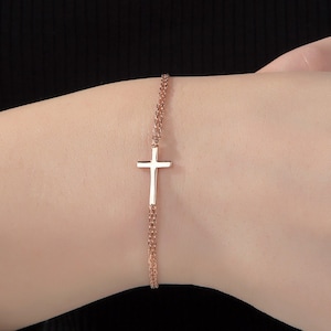 14K gouden kruisarmband voor vrouwen, 18K gouden sierlijke kruisarmband, cadeau voor moeder, religieuze sieraden, cadeaus voor haar, unieke cadeaus voor moeder