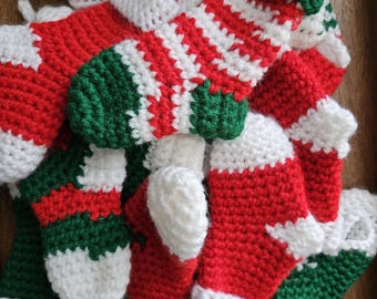 Häkelanleitung für einen Weihnachtsstrumpf: Festliche Dekoration und Bastelidee (Digitaler PDF-Download)