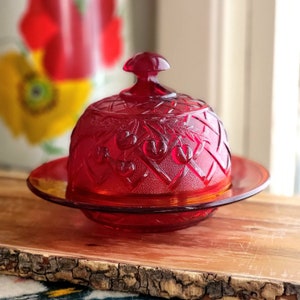 Amberina cherry latticework glass butter dish, cherry lattice dish, vintage butter dish, domed butter dish, amberina glass butter dish