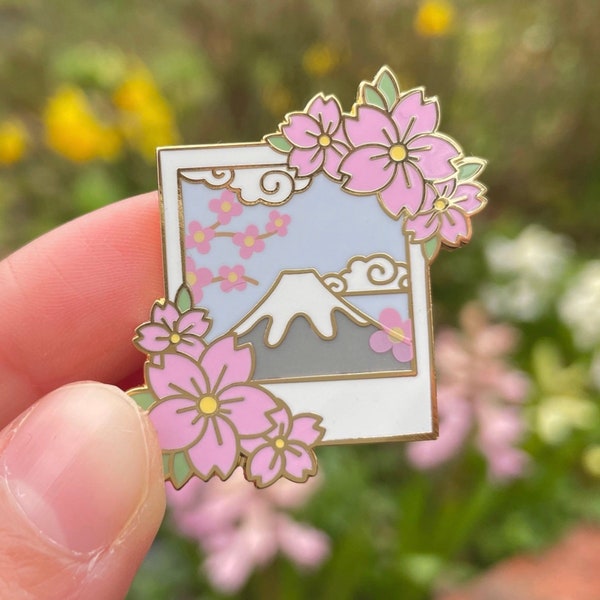 broche en émail floral japonais esthétique, accessoires kawaii, papeterie japonaise, papeterie mignonne, jolie broche en émail dur, décalque du mont Fuji