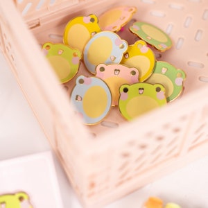 Kawaii Frog Multi-Coloured Enamel Pin | Cute Hard Enamel Gold Pin | Kawaii Gifts | Cute Accessories