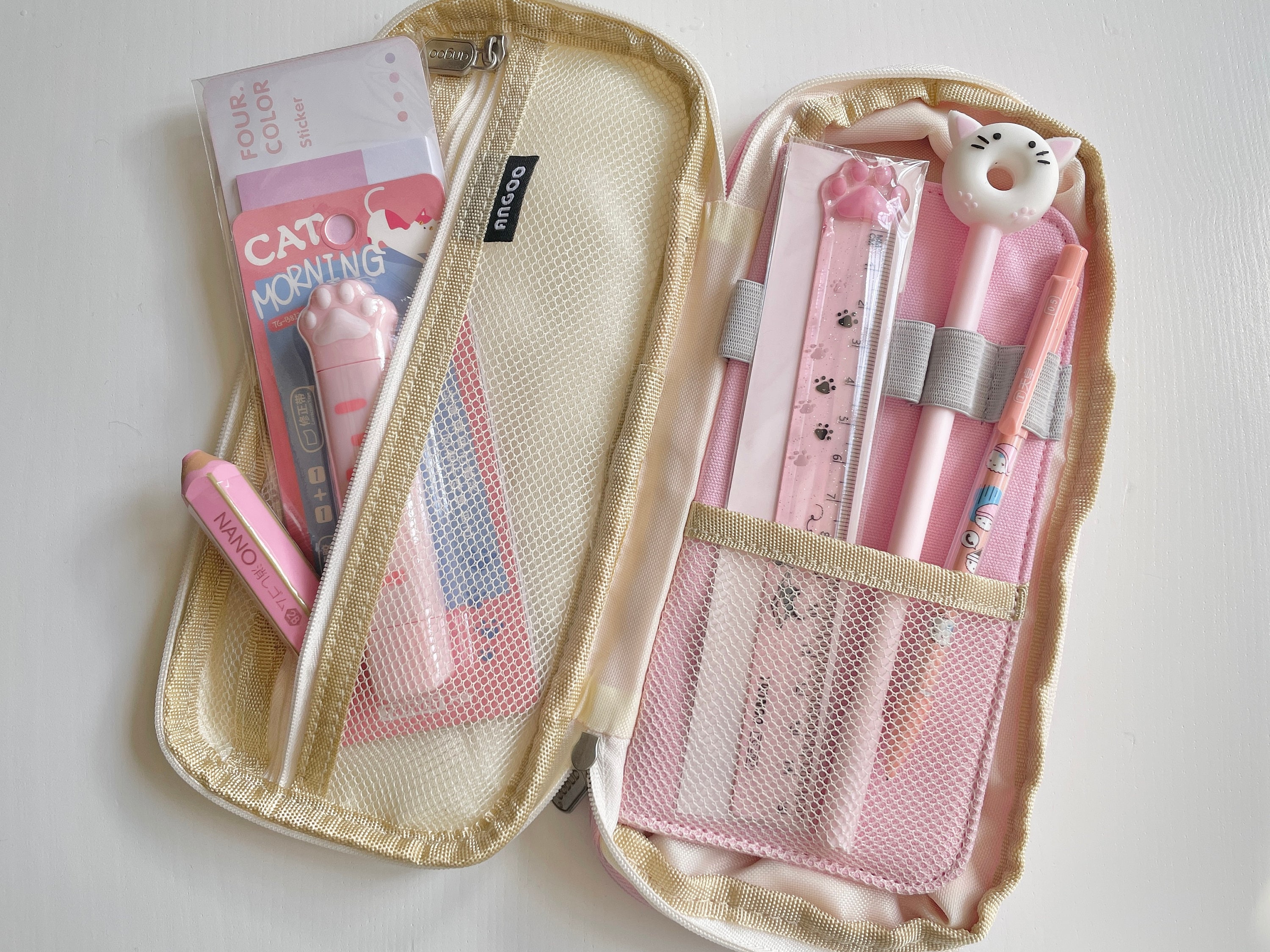 Trousse Kawaii Dessin  Trousse kawaii, Fournitures scolaires