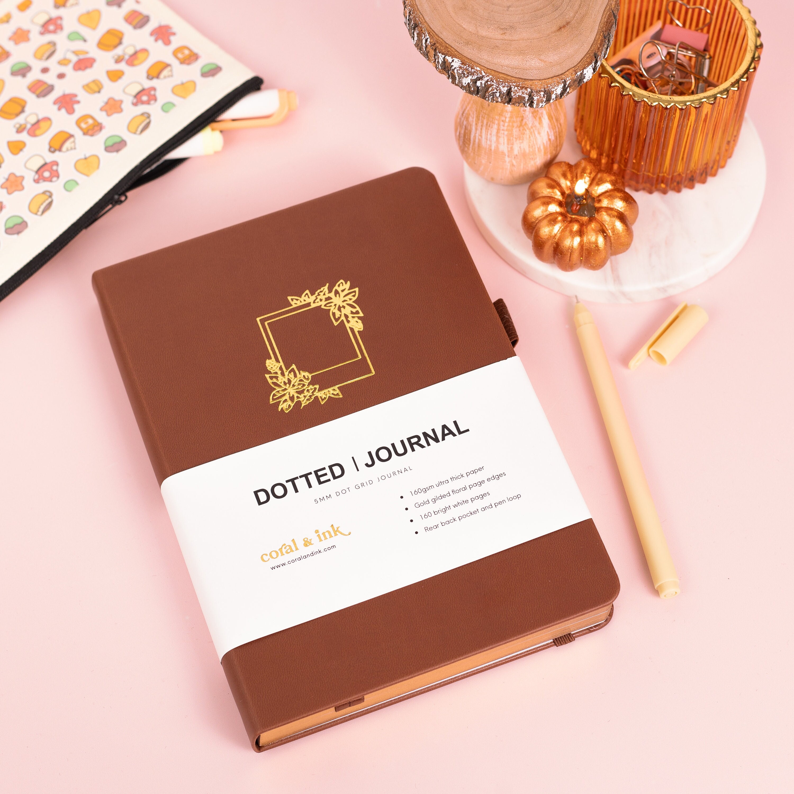 Dot Grid Notebook 8.5 x 11: Dotted Notebook Paper Letter Size, 110 Dotted  Pages, Bullet Dot Grid Graphing Pad Journal With Page Numbers For Drawing 