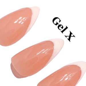 Gel X französische Spitze Nägel | Drück auf | Mandel Nagel | Nageldesign | Nagelspitzen | Französische Spitze Designs | French tipps Acryl |DIY französische Spitzen | Gel