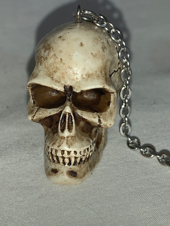 Skull rear view mirror hanger deals