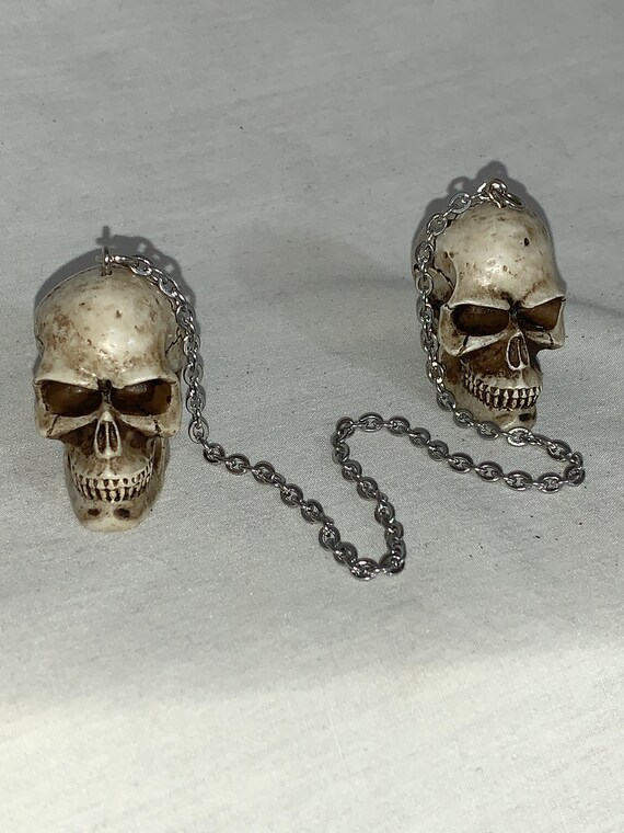 Skull rear view mirror cheap hanger