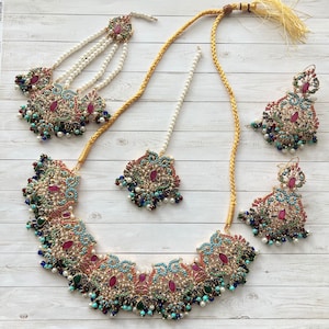 Multicolored Full Bridal Jewelry Set for Dulhan. Bridal Naurattan Gold set. Navratan Shaadi set. Includes necklace, jhumkas, tikka, Jhumar.