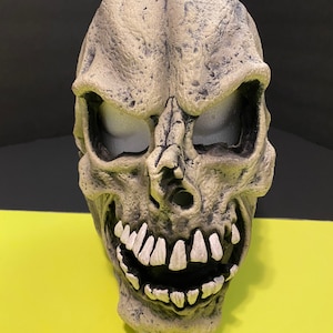 Vintage 2000 Don Post Studios Halloween Skull Rubber Mask