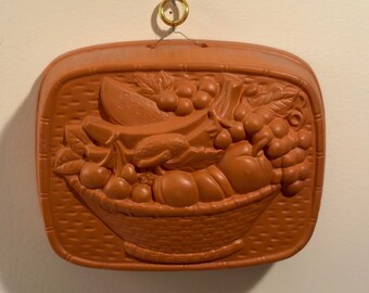 VINTAGE || Clay Ceramic Fruit Basket Wall Decor