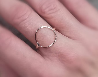 9ct Gold Filled Hammered Circle Ring