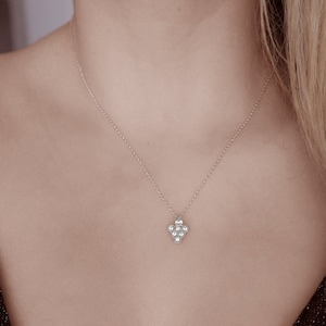 TRIAGLE CRYSTAL NECKLACE 925 Sterling Silver Swarovski Pendant • Minimalist Necklace, Delicate chain very thin, Silver Arrow Layered Pendant