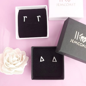 PENDIENTES CON LETRAS PERSONALIZADAS, Pendientes con letras del alfabeto, Iniciales griegas e inglesas, Pendientes con monograma personalizados, Pendientes con letras muy pequeñas en plata de ley 925