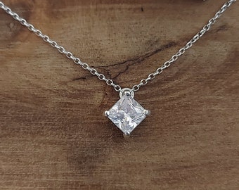 SMALL CRYSTAL NECKLACE, Minimalist Pendant for Women, Delicate Jewelry Gift, Simple Necklace, Square Dainty Necklace 925 Sterling Silver