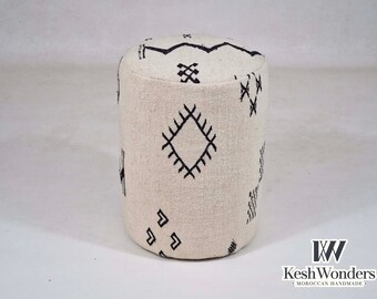 MODERN ROUND Kilim POUF, Cylindrical Moroccan Pouf - Ottoman Handmade Cactus Pouf - Kilim Sabra Pouf for Living Room in White & Black.