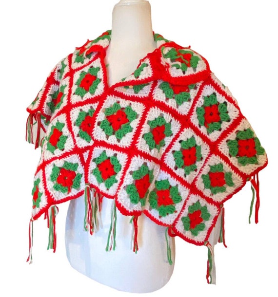 Vintage Christmas Shawl Wrap Crocheted Fringe Mrs… - image 3