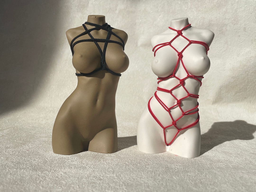 Shibari große Brust Skulptur kurvige Skulptur weibliche Büste Göttin Farbe  nach Maß bdsm Knechtschaft Pentagramm 15 cm - Etsy.de
