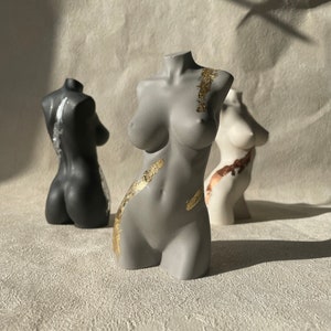 sculpture du corps à gros seins | figurine courbée | buste féminin | couleur sur mesure| décoration intérieure | féminin | corps | femme [5 pouces]