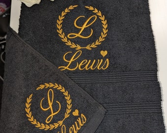 Personalised bath towel and face cloth set / Embroidered Towel / luxury towel / towel with monogramme / bath towel / wedding role