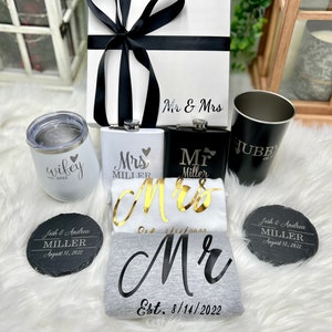 Engagement Gift for Couple, Engagement Gift Set, Newlywed Gift, His and Hers Gift, Anniversary Gift for Couple, Personalized Couple Gift Bild 1