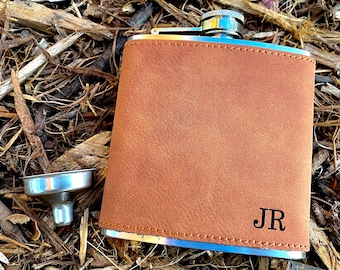 Engraved Flask for Groomsmen, Personalized Flasks for Men, Groomsmen Gift Flask, Leather Wrapped Flask Personalized Groomsman Flask