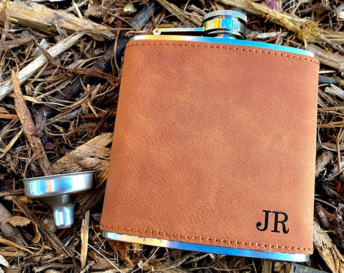 Engraved Flask for Groomsmen, Personalized Flasks for Men, Groomsmen Gift Flask, Leather Wrapped Flask Personalized Groomsman Flask